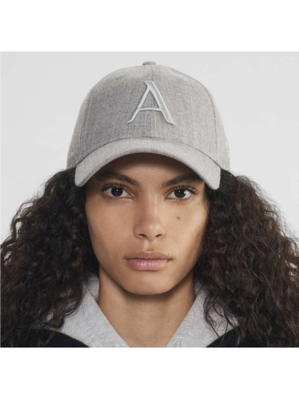 Aritzia x New Era 9TWENTY Embroidered Monogram A Women's Hat Gray Chrome Silver